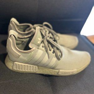Men's Adidas Boost Army Green - Size 11.5